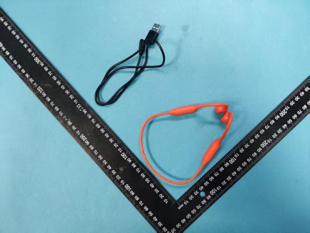 Bone conduction headphones - FCC ID 2A7SU-S950 - Shenzhen Santuo Original Technology Co., Ltd. (2)