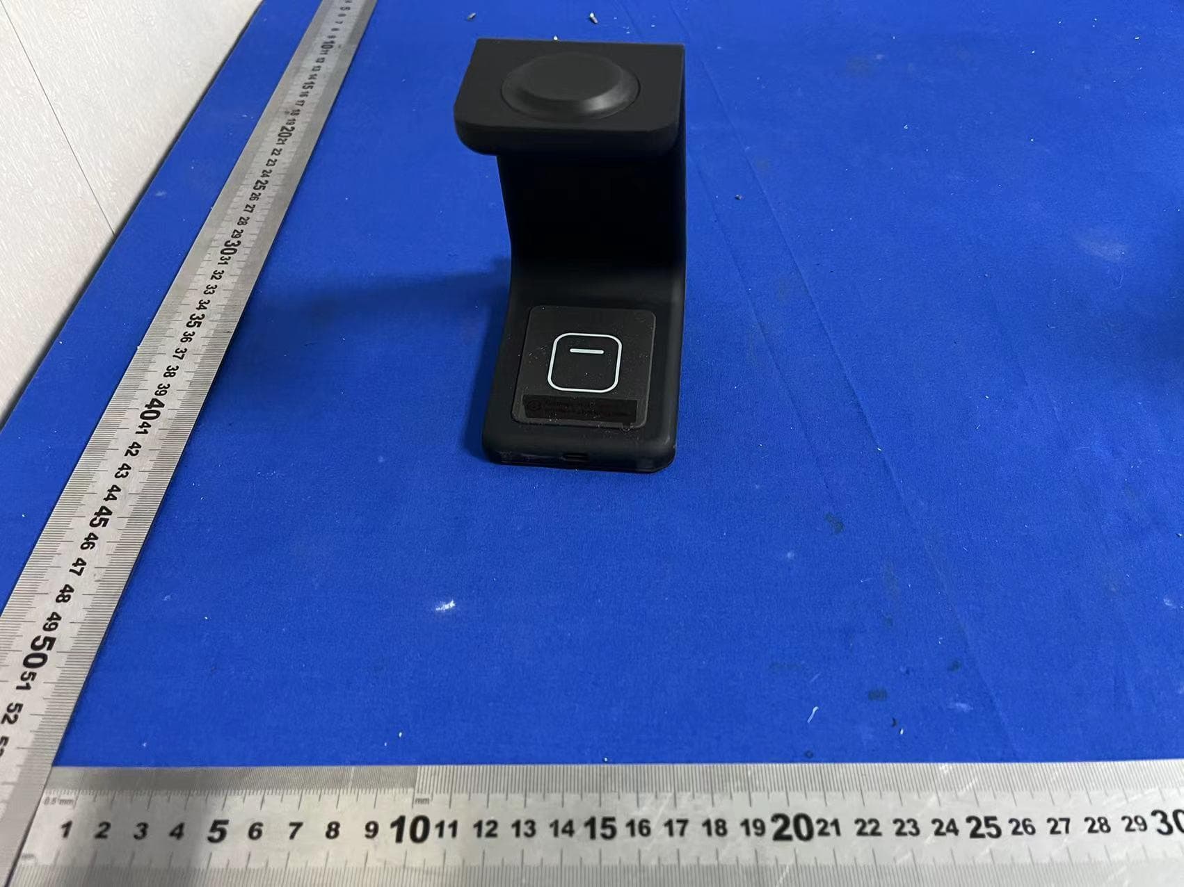 Wireless Charger - FCC ID 2A7TG-A3 - Shenzhen LianRunDa Industrial Co., Ltd (4)