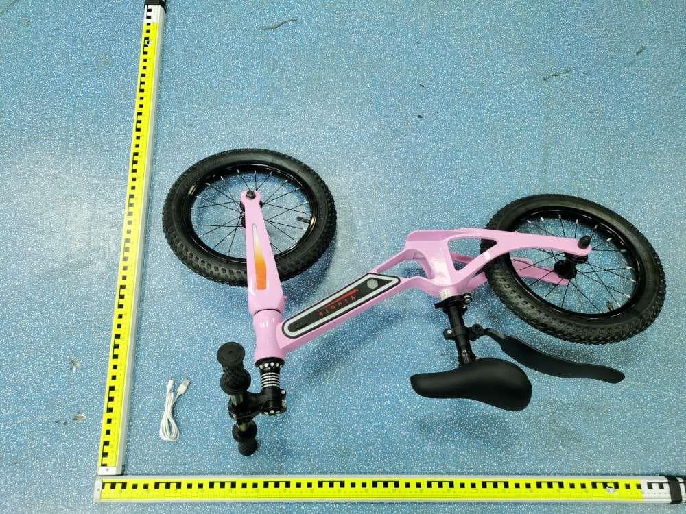Kids balance bike - FCC ID 2A7U6-XLY1 - Shenzhen Xiao Lu Yi Go Network Technology Co., Ltd.