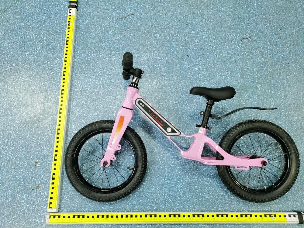 Kids balance bike - FCC ID 2A7U6-XLY1 - Shenzhen Xiao Lu Yi Go Network Technology Co., Ltd. (2)