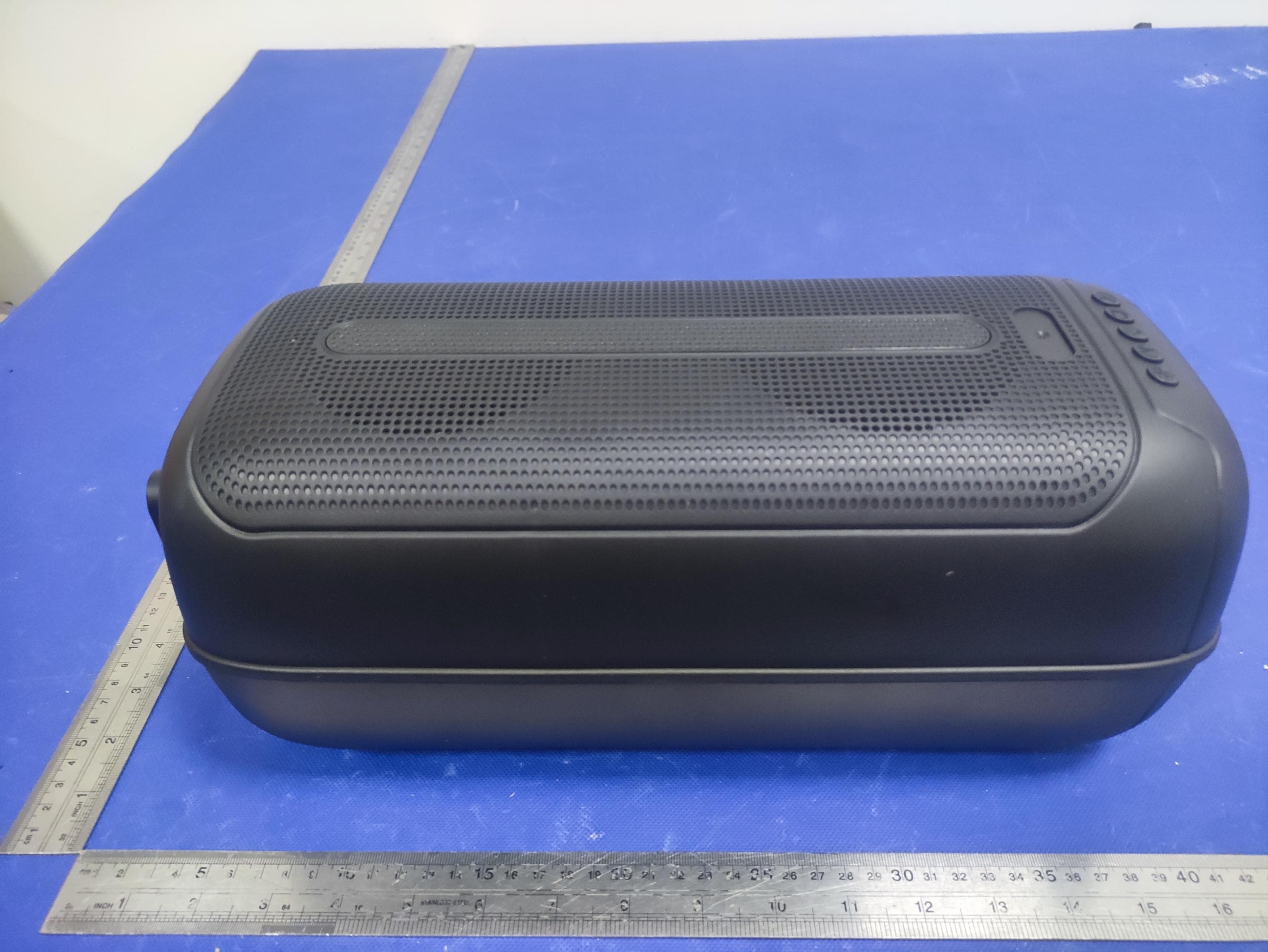 Bluetooth Party Speaker - FCC ID 2A7UF-TK-144 - QINGYUAN RUIMA ELECTRONICS CO.,LIMITED (2)