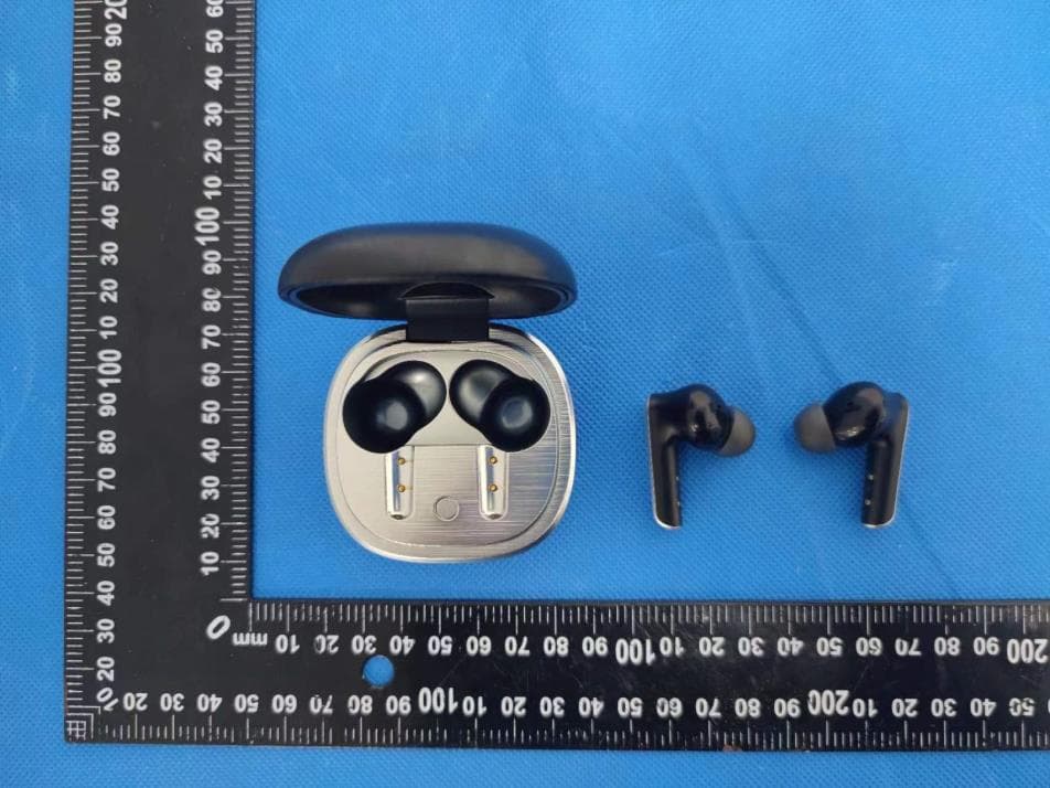 WIRELESS HEADPHONES - FCC ID 2A7UV-T07 - Nanjing CLY Imp & Exp Co., ltd