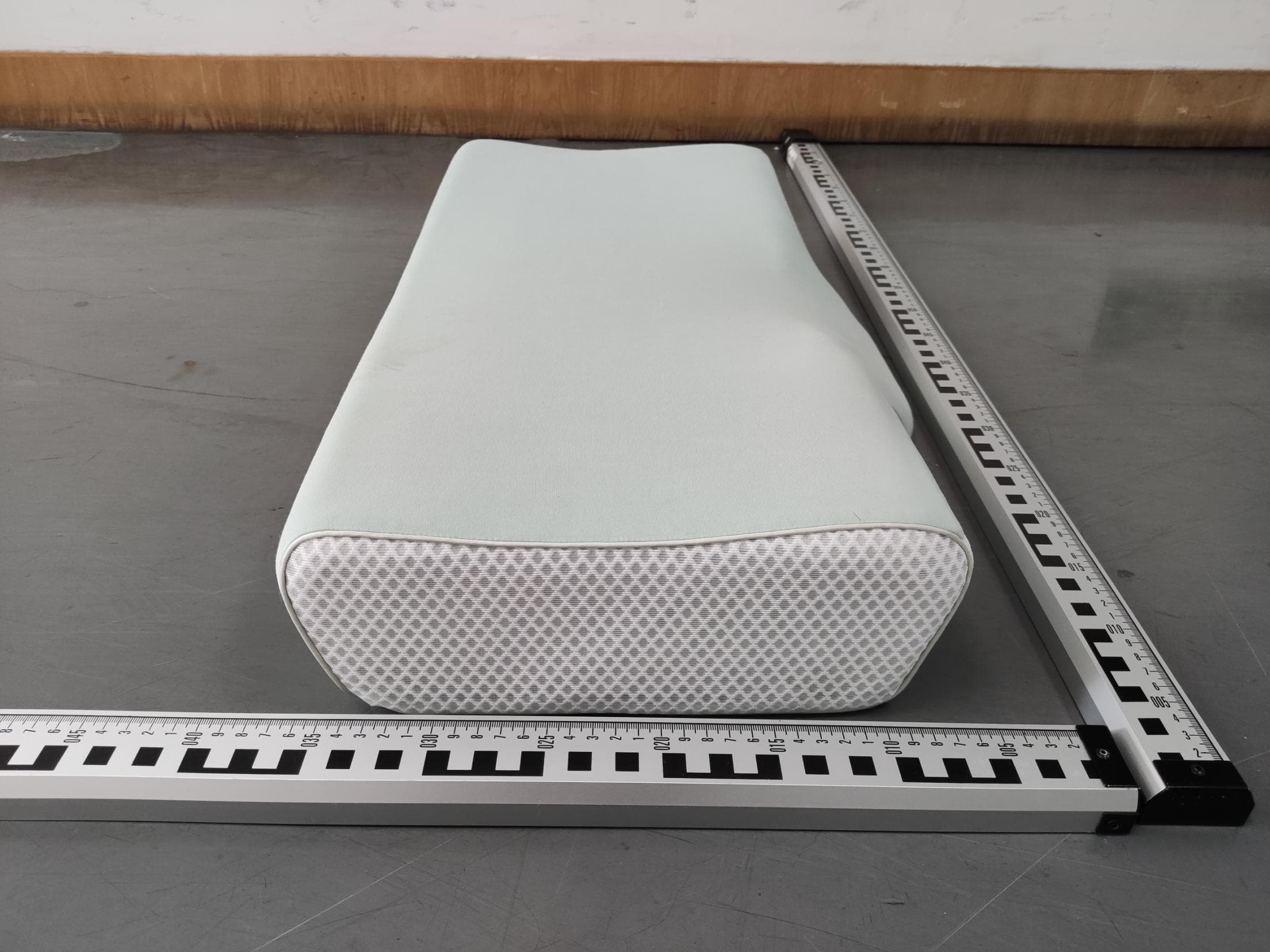 Smart Pillow - FCC ID 2A7UZHL60-GCGP - Zonnsmart Science & Technology Co.,Ltd