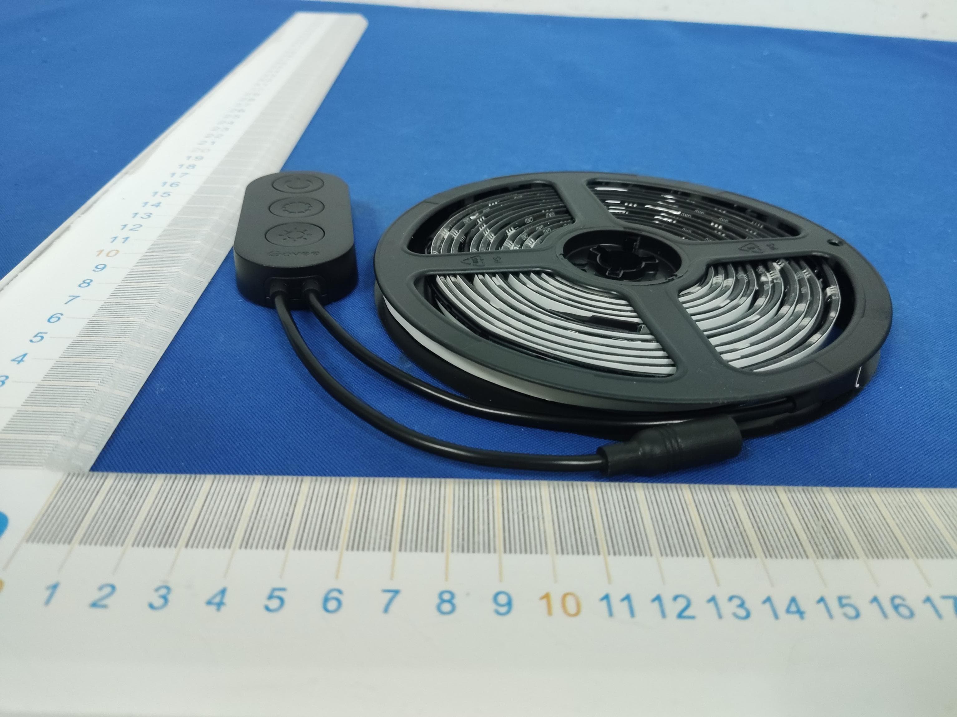 Govee RGBIC LED TV Backlight - FCC ID 2A7VD-H6168 - Shenzhen Qianyan Technology LTD (5)