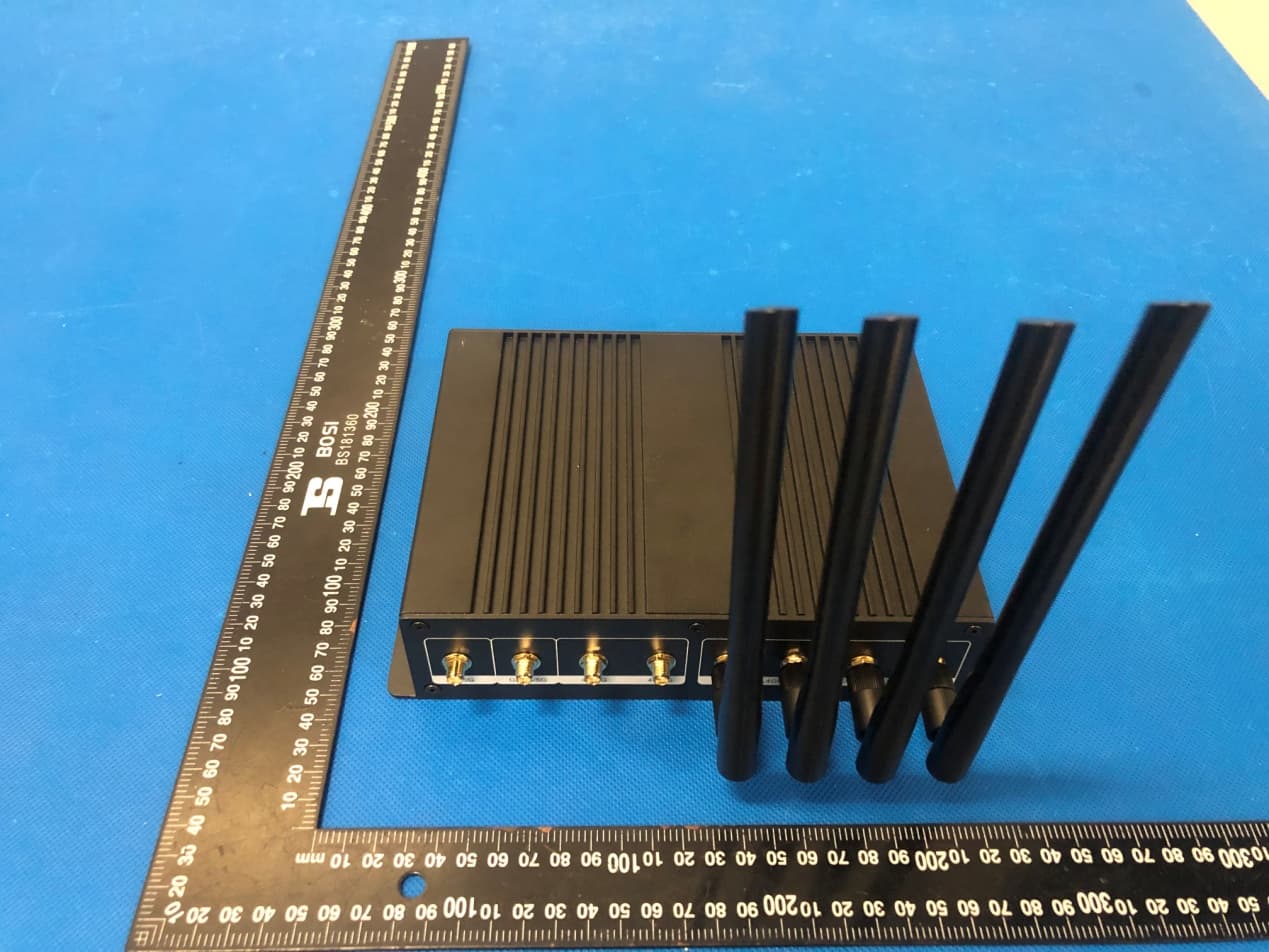 Router - FCC ID 2A7WI-RIX450 - Galgus Global SRL (4)