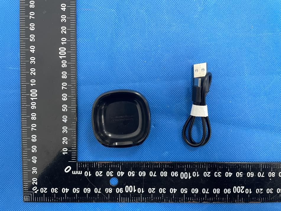 Lumos Charging Cradle - FCC ID 2A7ZK-LAXBLCC - Lumos Labs International Pte Ltd (2)