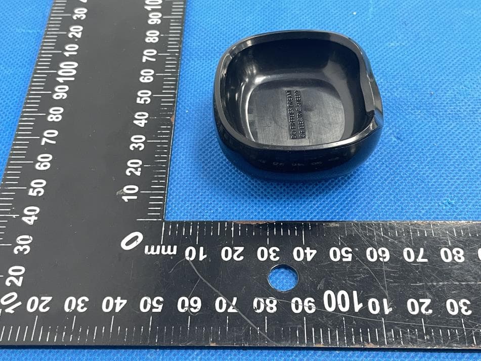 Lumos Charging Cradle - FCC ID 2A7ZK-LAXBLCC - Lumos Labs International Pte Ltd (4)