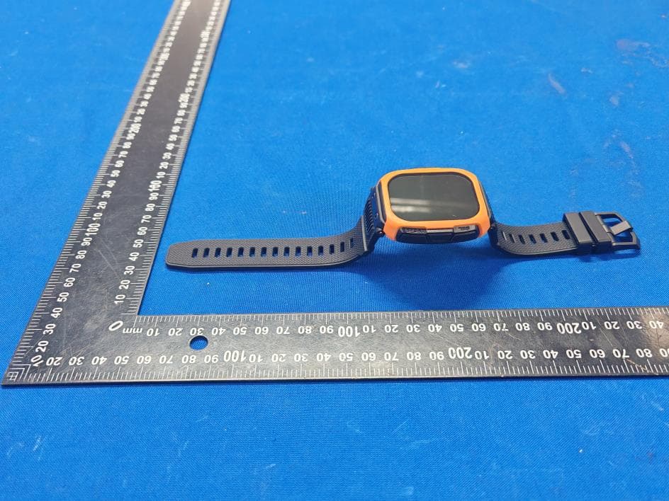 GPS SMART WATCH - FCC ID 2A837-DM66 - Shenzhen Domino Times Technology Co.,Ltd (4)