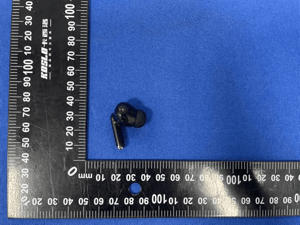 True wireless bluetooth headset - FCC ID 2A83K-XT88 - Shenzhen xiaoma supply chain technology co., ltd (2)