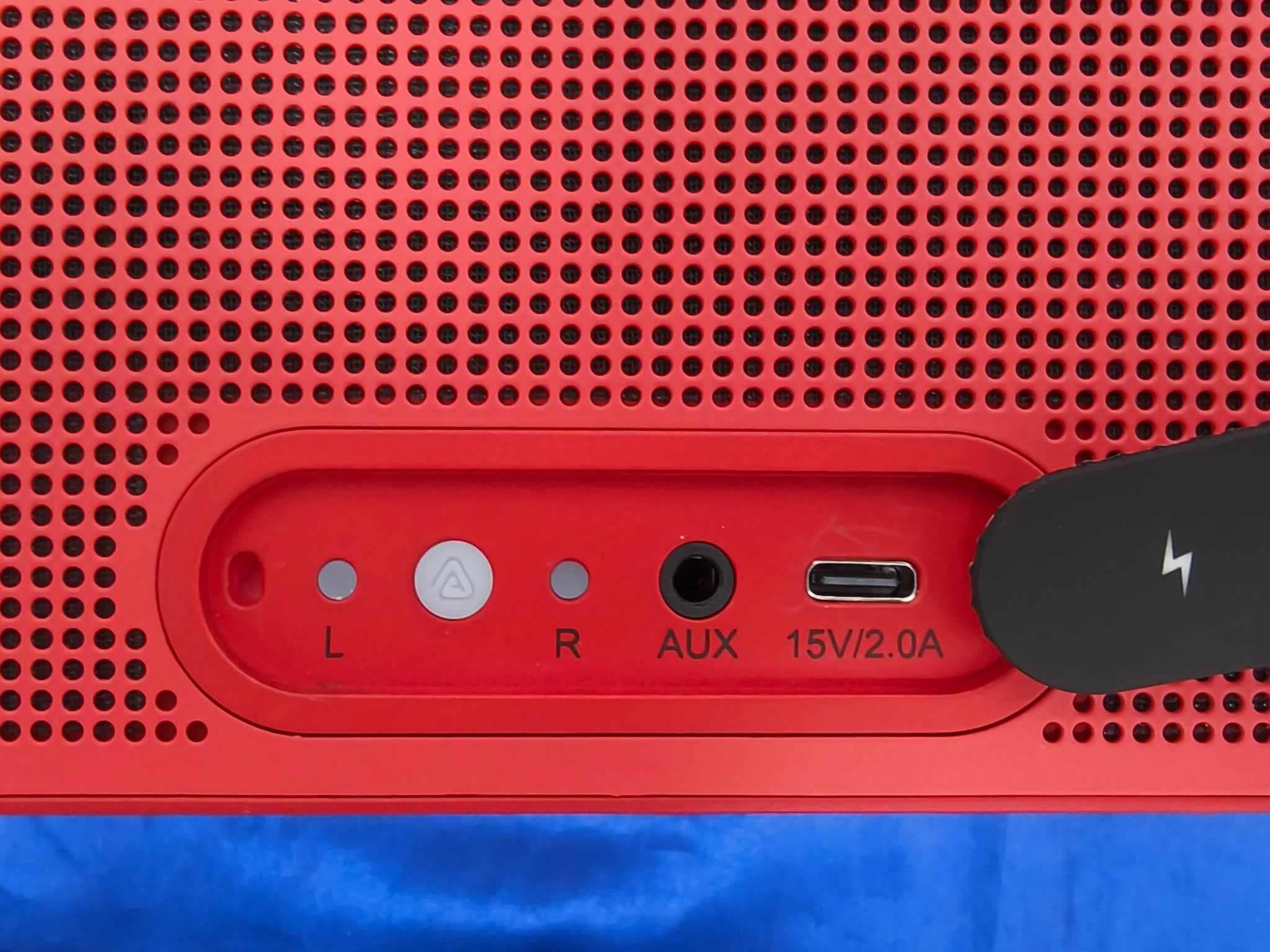 LINGKE MOVABLE STEREO BLUETOOTH SPEAKER - FCC ID 2A83VLINGKESTARRYM3 - Lingke Audio Technology (Guangdong) Co., Ltd. (3)