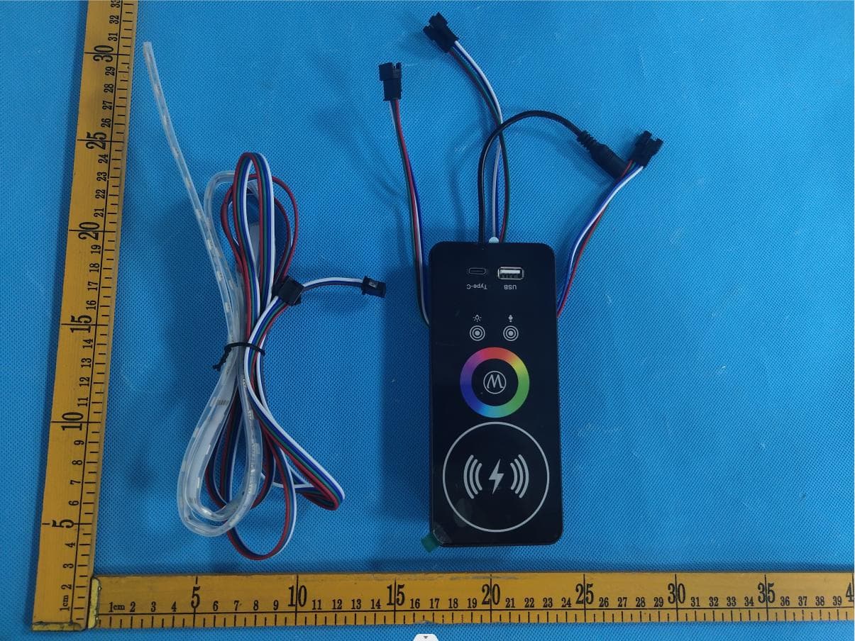 Smart wireless charging case with 24-color light adjustment - FCC ID 2A855-QHA8 - Shenzhen xu xing technology co., LTD