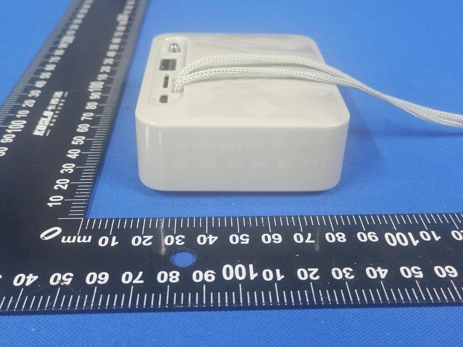 Portable Wireless Speaker,Bluetooth Speaker - FCC ID 2A86Y-TG-166 - Shenzhen chengtai electronic and technology co.,LTD (4)