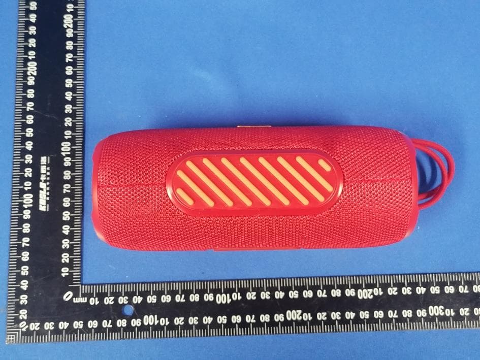 Portable Wireless Speaker,Bluetooth Speaker - FCC ID 2A86Y-TG-341 - Shenzhen chengtai electronic and technology co.,LTD (5)