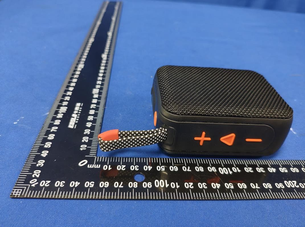 Bluetooth speaker - FCC ID 2A86Y-TG-487 - Shenzhen chengtai electronic and technology co.,LTD (4)