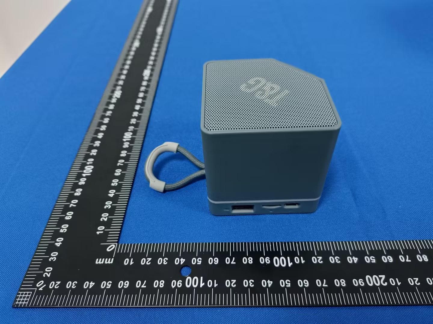 Bluetooth speaker - FCC ID 2A86Y-TG688 - Shenzhen chengtai electronic and technology co.,LTD (3)