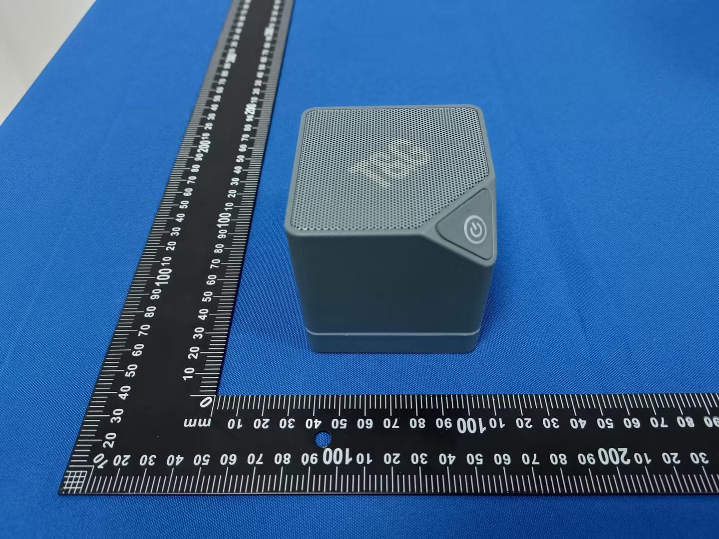 Bluetooth speaker - FCC ID 2A86Y-TG688 - Shenzhen chengtai electronic and technology co.,LTD (2)