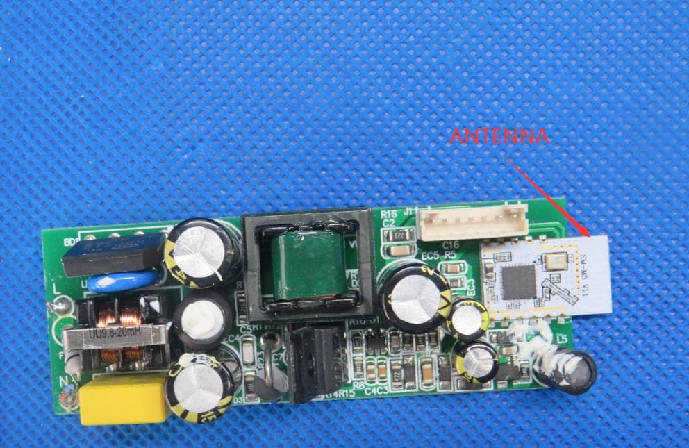 RGB floodlights - FCC ID 2A87Y-B24 - shenzhenshi you yi you guangdian youxiangongsi
