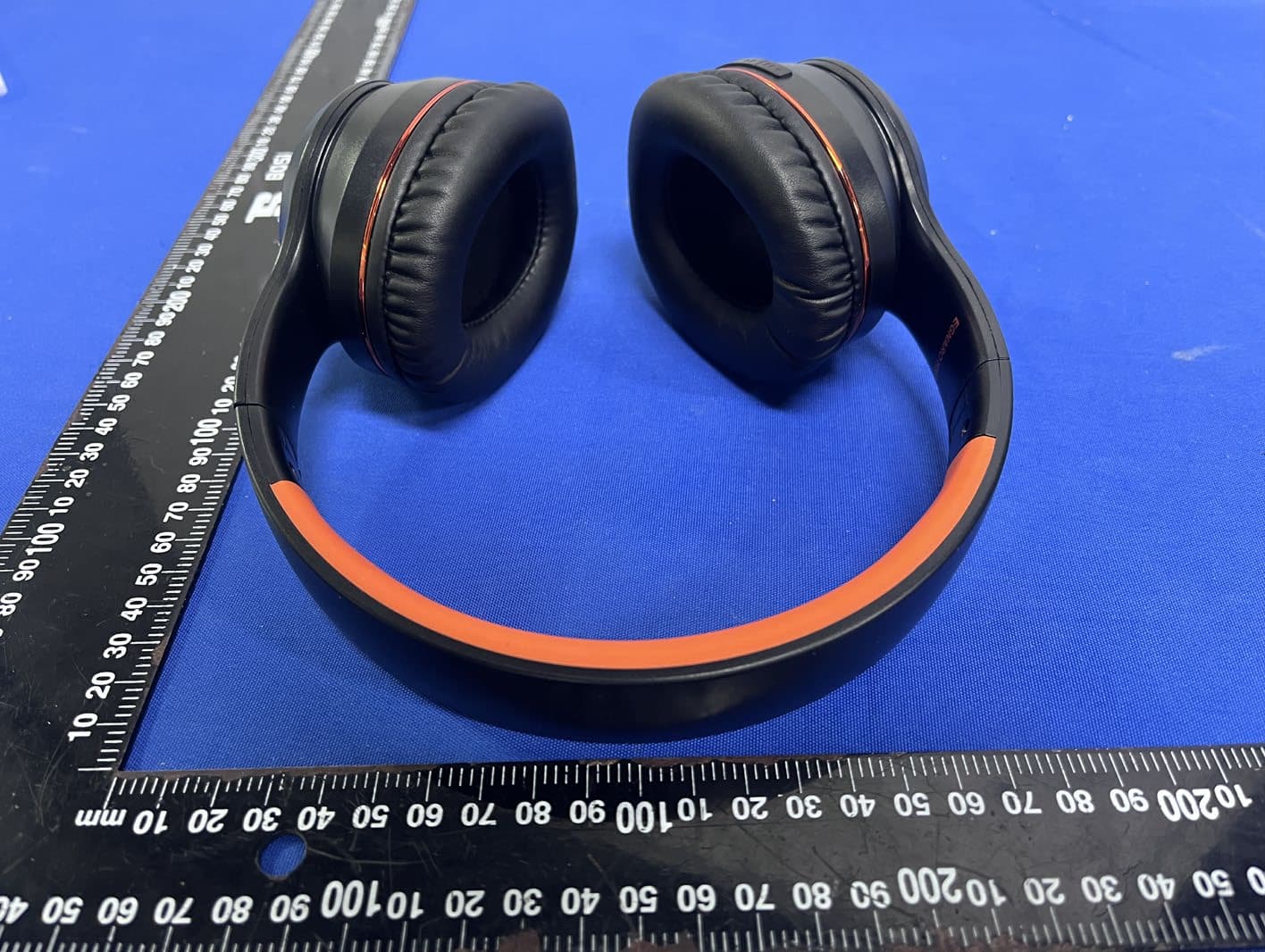 EGNARO HS7 - FCC ID 2A882-HS7 - INNTESO LIMITED SIA