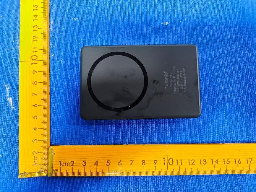 Power bank - FCC ID 2A889-PB1 - Productech Corporation (2)