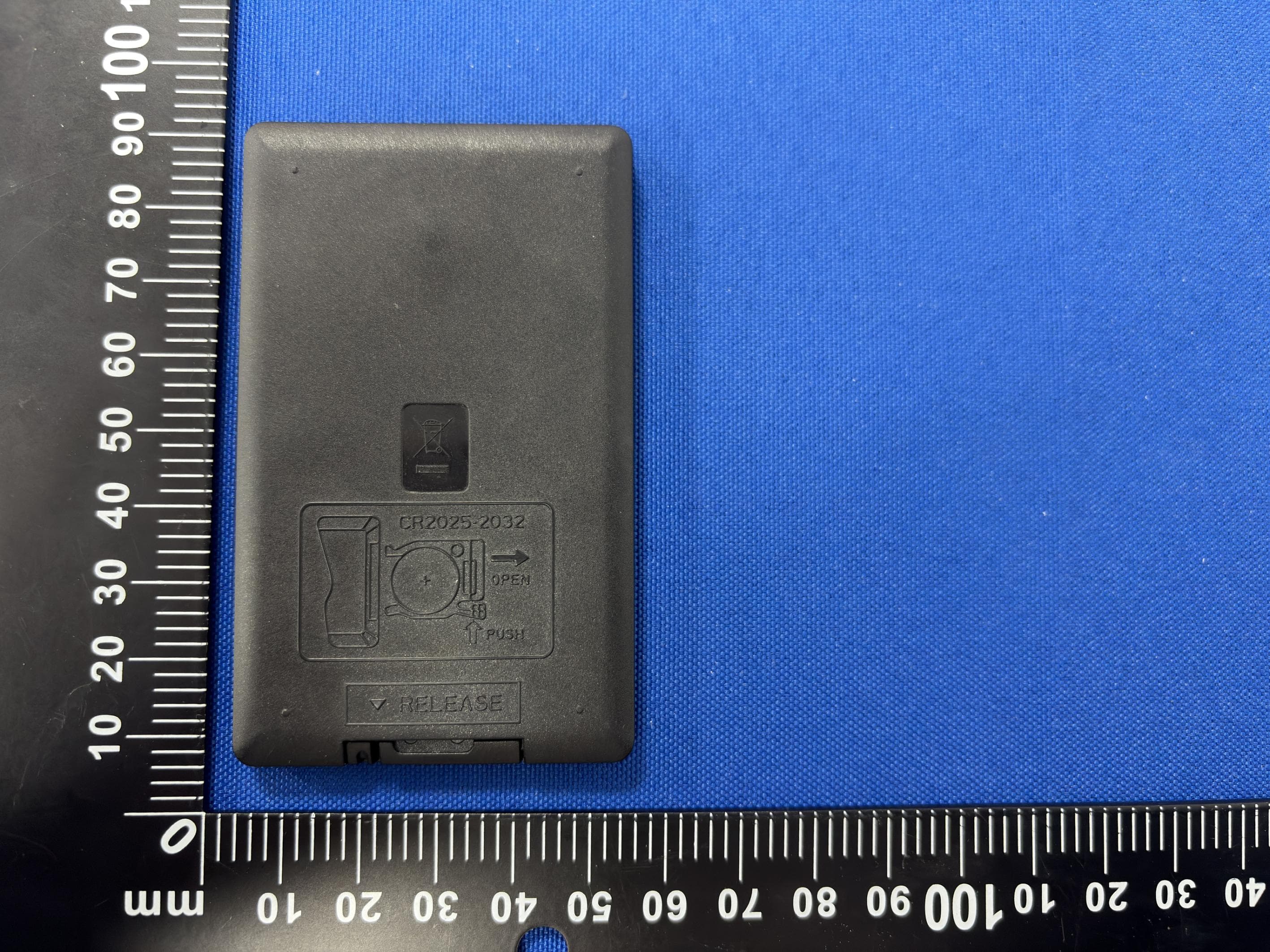 Remote Control - FCC ID 2A89K-DS306-R - SHENZHEN DERL TECHNOLOGY CO.,LTD.