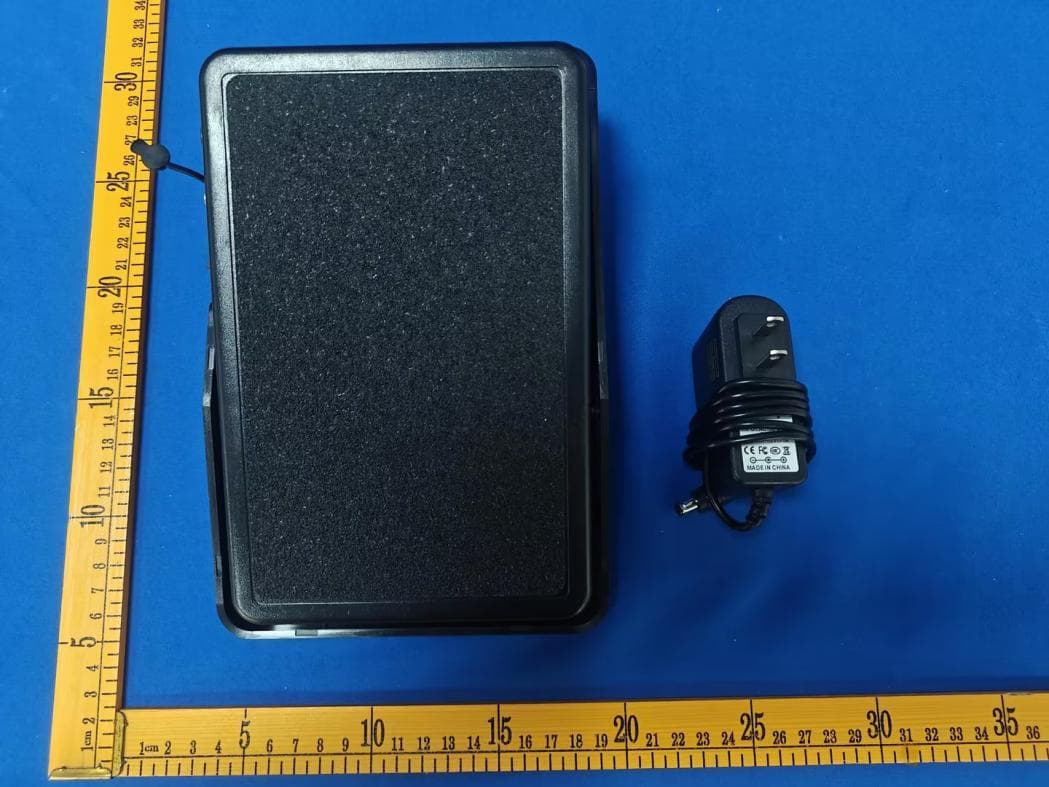 Wireless pedal receiver FT07-R1 - FCC ID 2A8BF-FT07 - Nova Industries Inc (2)