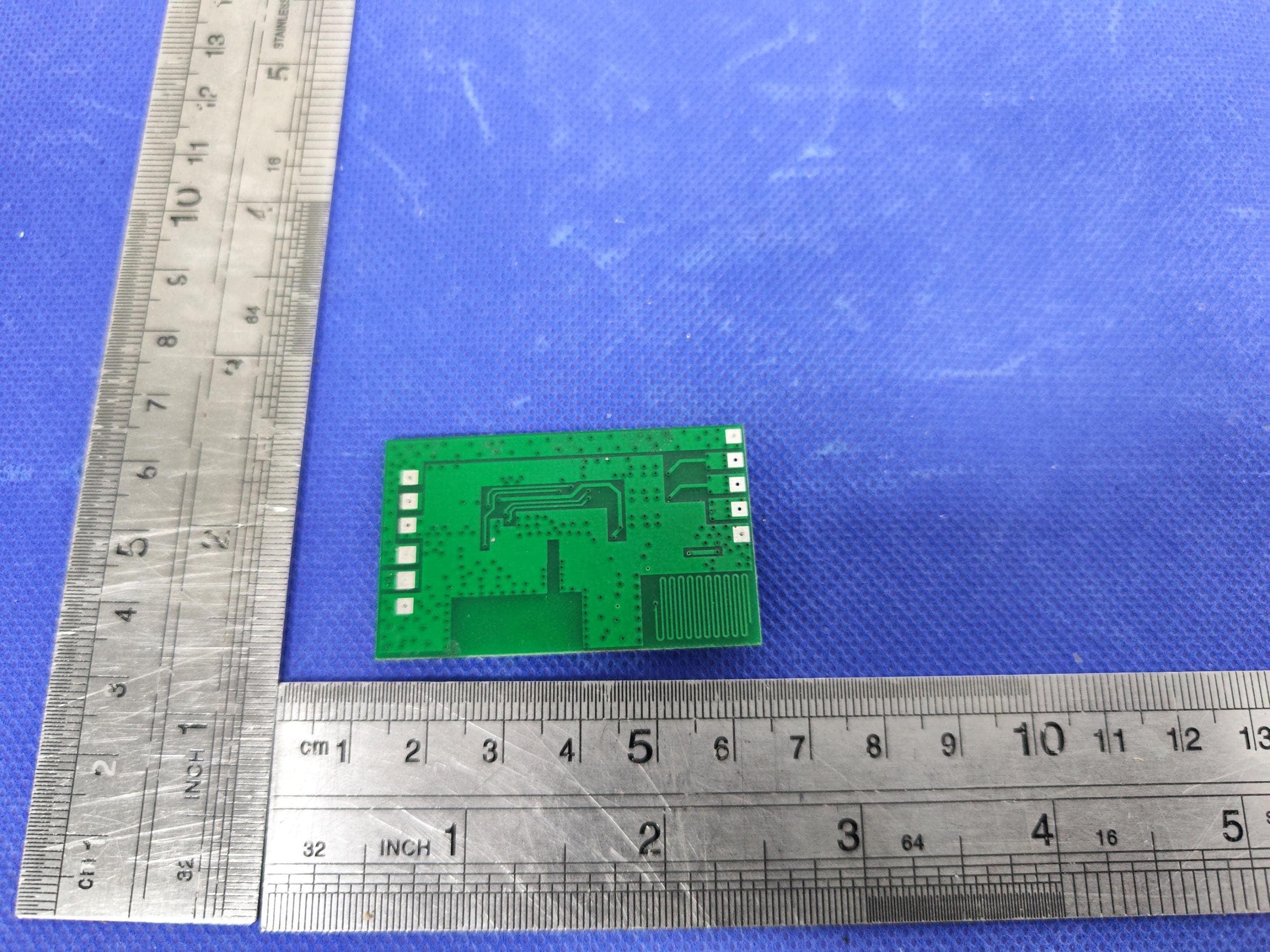 LED Ambient light Bluetooth - FCC ID 2A8CK-HZ50B - Foshan Huazhao Electronics Co., LTD (2)