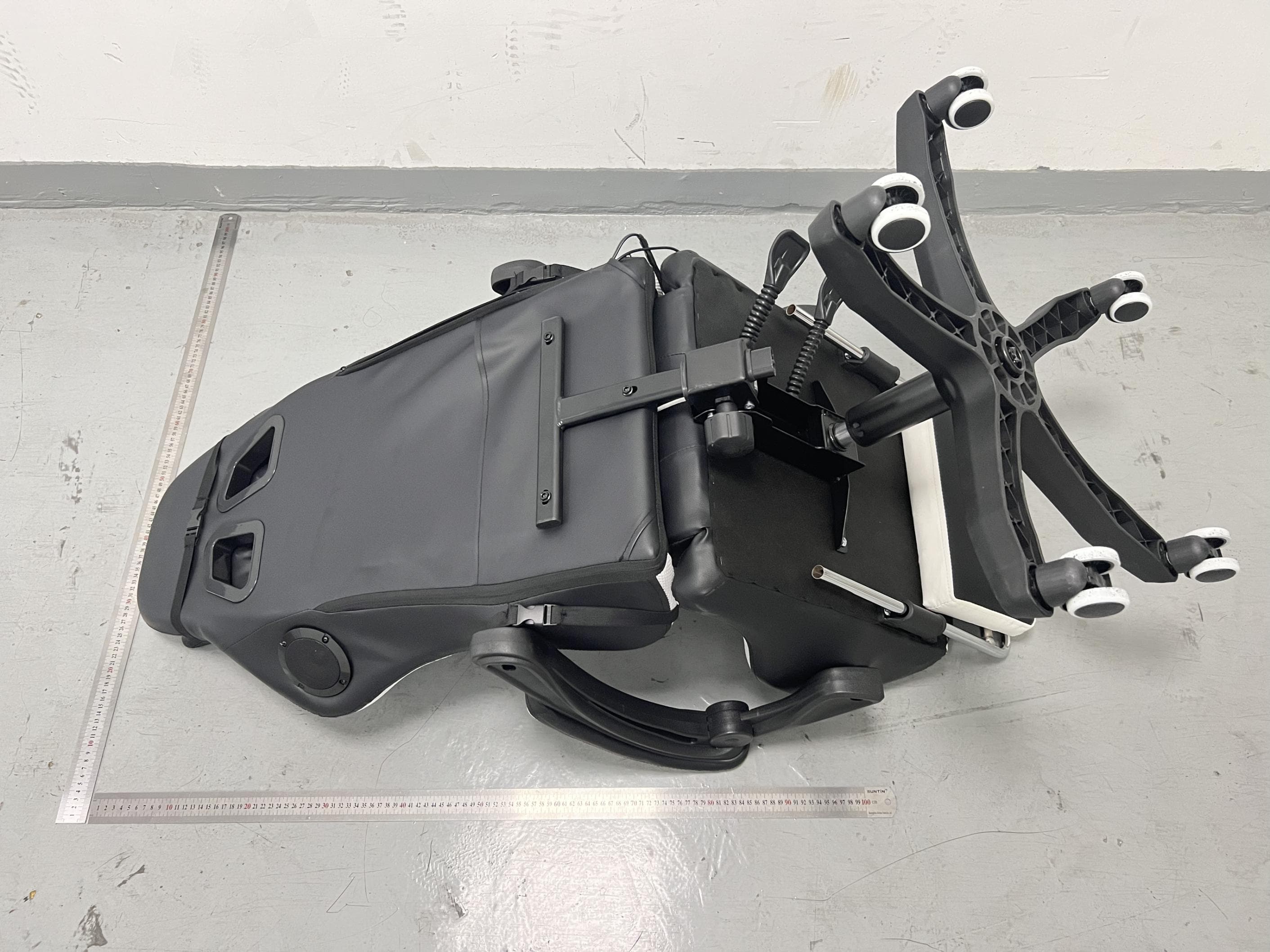 gaming chair - FCC ID 2A8D5-GP103 - SUI CHENG LIMITED