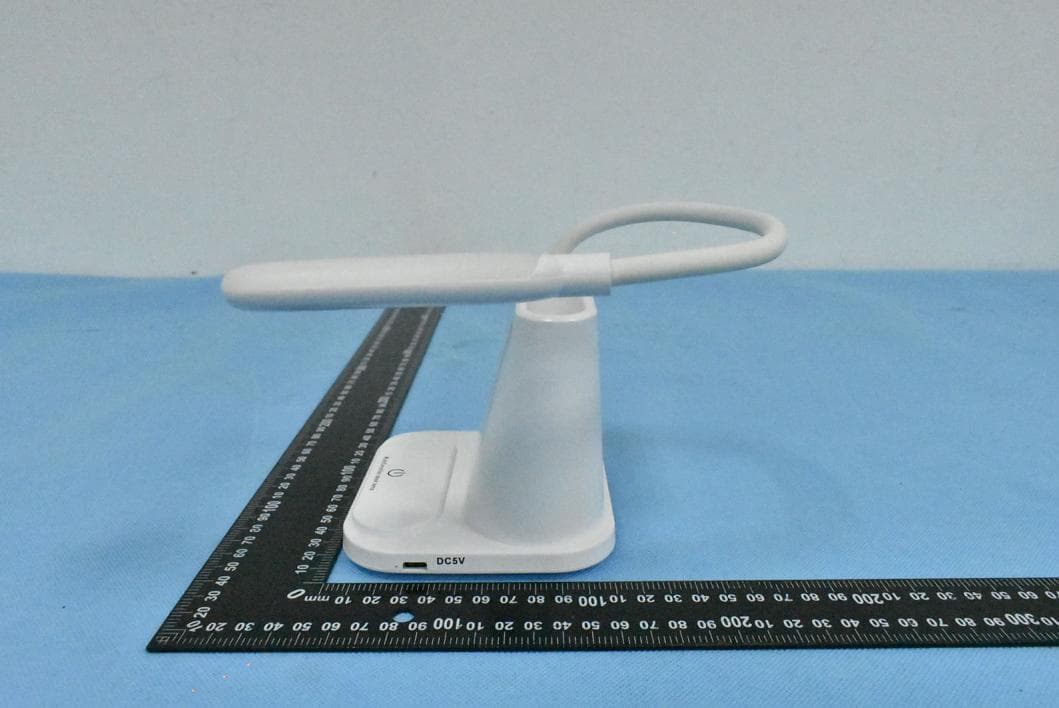 Multi-function table lamp - FCC ID 2A8FO-TH01 - Shenzhen Tehui Technology Co., Ltd (4)