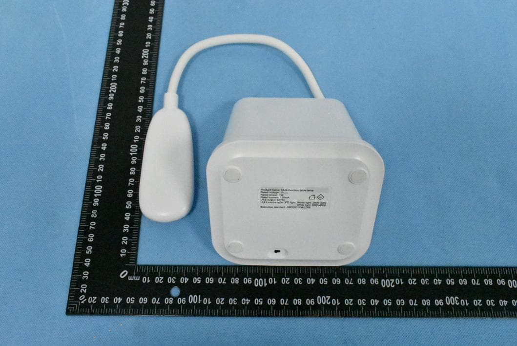 Multi-function table lamp - FCC ID 2A8FO-TH01 - Shenzhen Tehui Technology Co., Ltd (2)