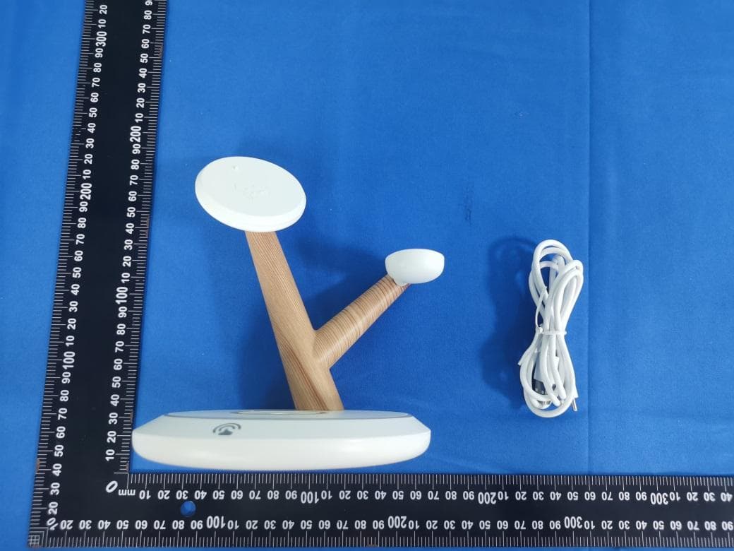 Magnetic 4 in 1 Wireless Fast Charger Dock - FCC ID 2A8J4-TH02 - Shenzhen Tianhui Xingye Technology Co.,Ltd.
