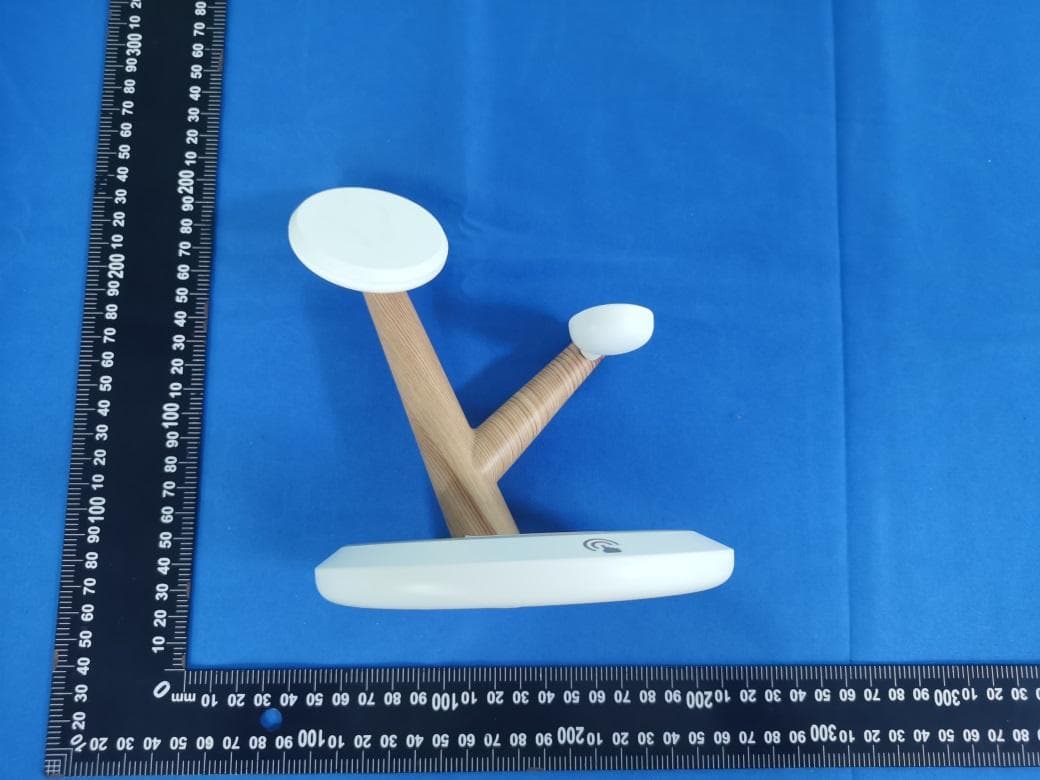 Magnetic 4 in 1 Wireless Fast Charger Dock - FCC ID 2A8J4-TH02 - Shenzhen Tianhui Xingye Technology Co.,Ltd. (4)