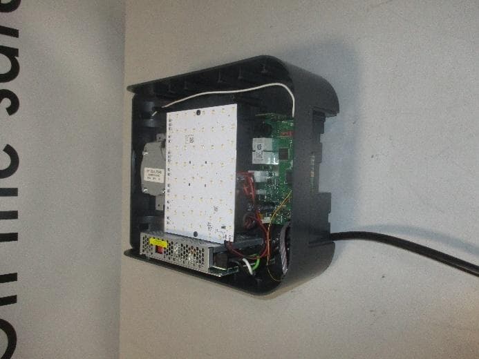Automatic sectional garage door operator family, w/Bluetooth & Wi-Fi connectivity, w/ or w/o battery back-up - FCC ID 2A8JO-FLXGDO1 - ASSA ABLOY Entrance System AB (4)