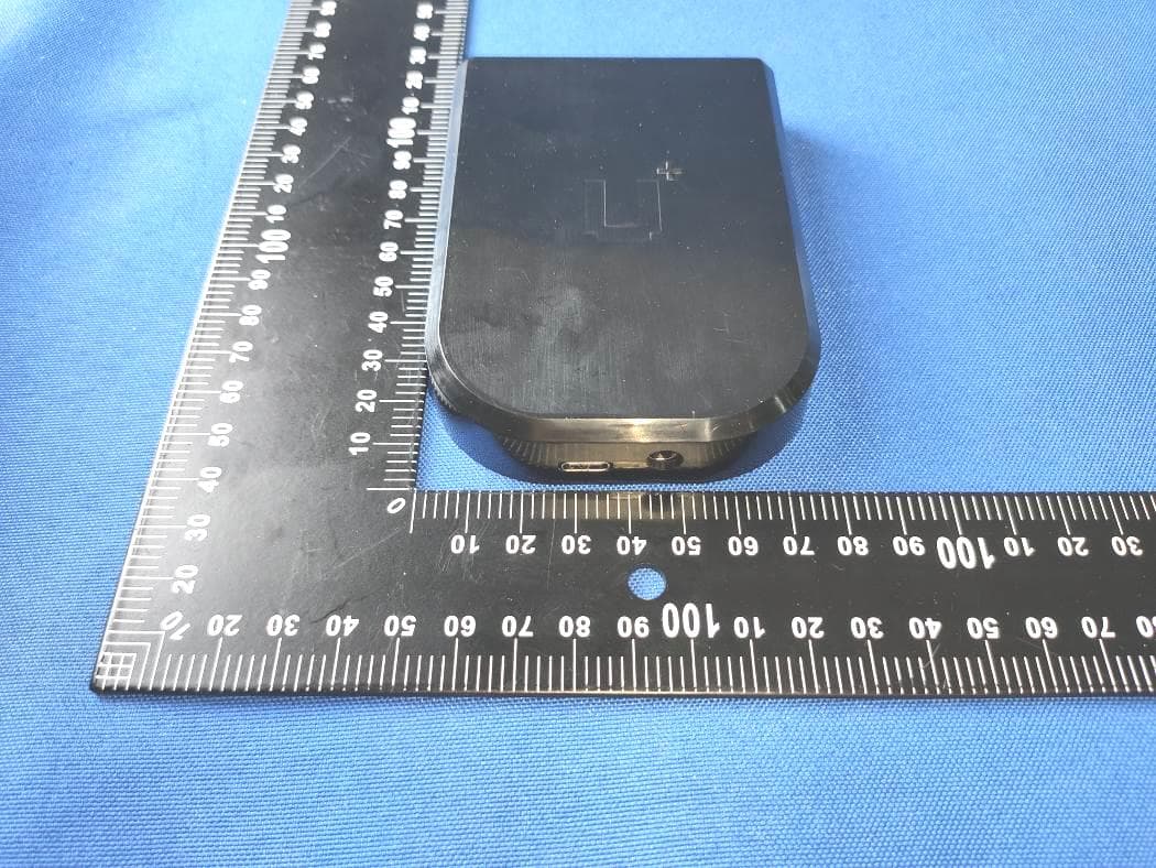 Unplug TV box - FCC ID 2A8L4-Z - Shenzhen Unplug Optoelectronic Technology Co.,LTD (4)