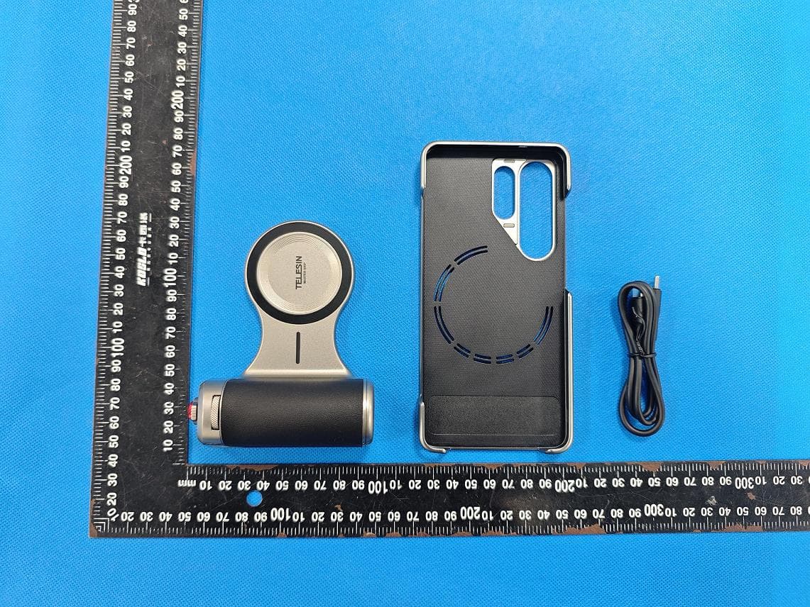 Pro shot imaging Grip - FCC ID 2A8ME-TPMCS15-01 - Shenzhen Telesin Digital Ltd