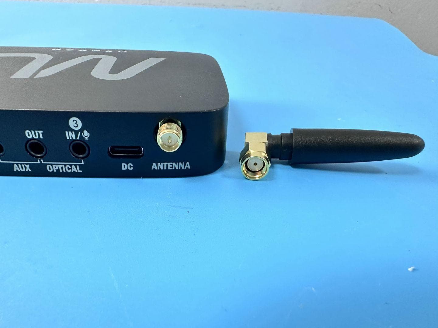TV hearMore - FCC ID 2A8MI-ABB01 - Jiang Su Yisin Tech Co., Ltd (2)