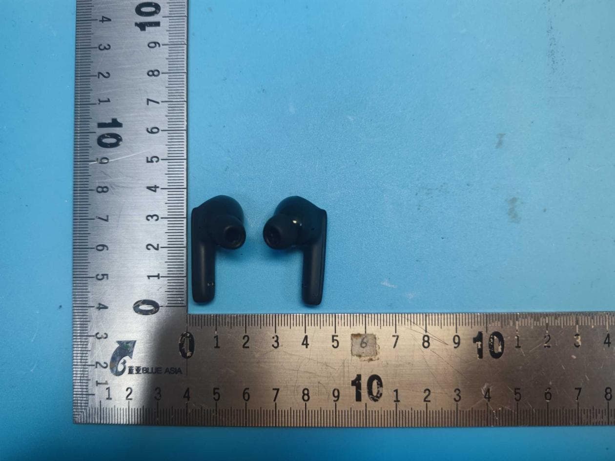 hearClear - FCC ID 2A8MI-AH183 - Jiang Su Yisin Tech Co., Ltd (3)