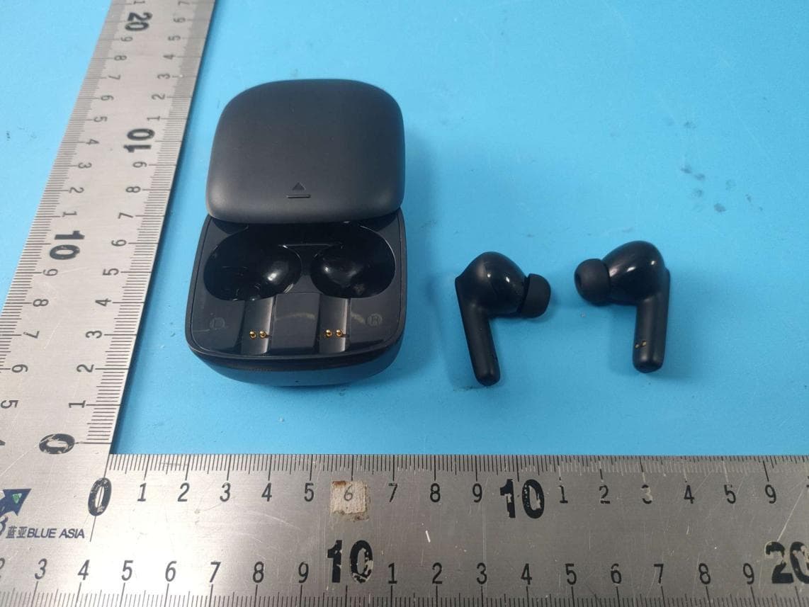hearClear - FCC ID 2A8MI-AH183 - Jiang Su Yisin Tech Co., Ltd (5)