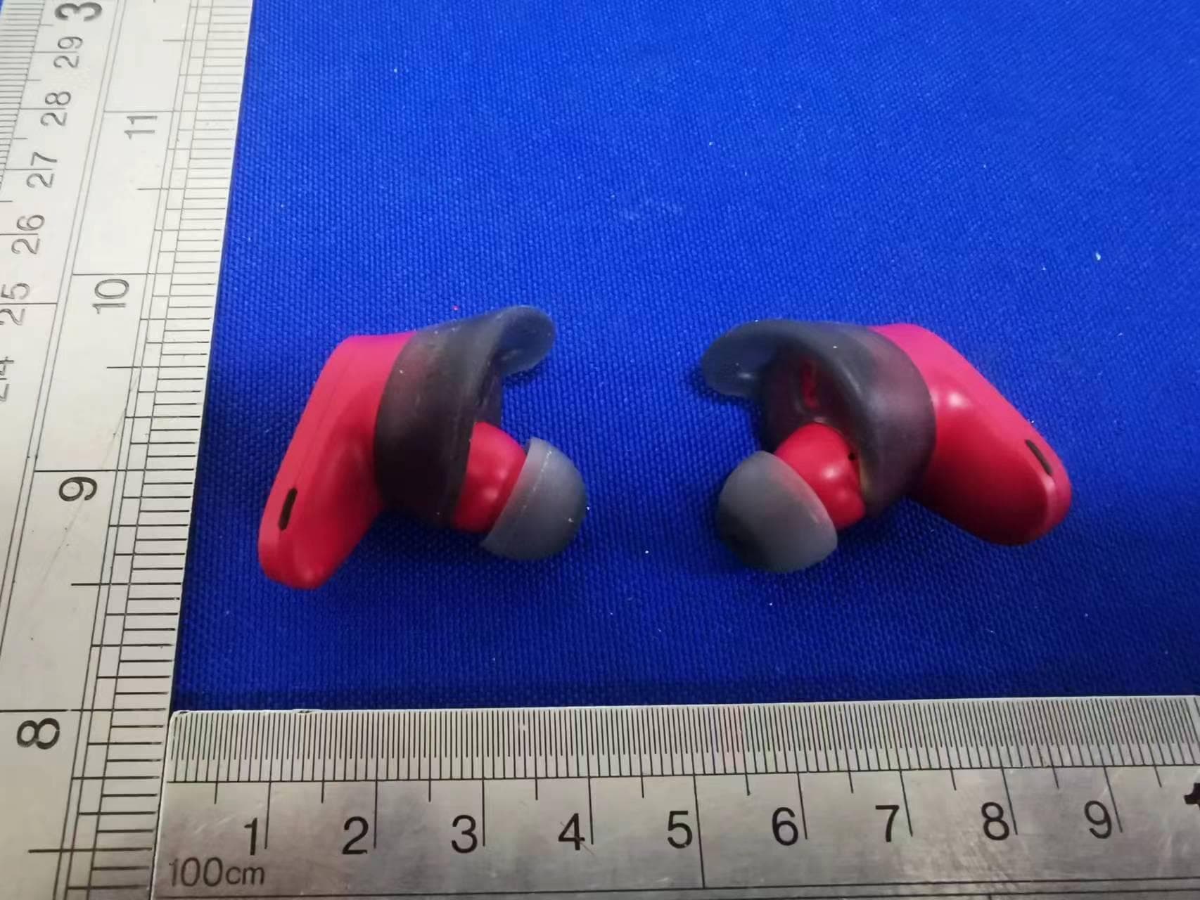 Bluetooth earbuds - FCC ID 2A8MIMZX6200 - Jiang Su Yisin Tech Co., Ltd (4)
