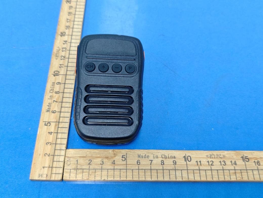 Bluetooth Handheld Walkie-Talkie Microphone - FCC ID 2A8NJ-BM008 - Shenzhen CWELL Electronic Technology Co., Ltd. (2)