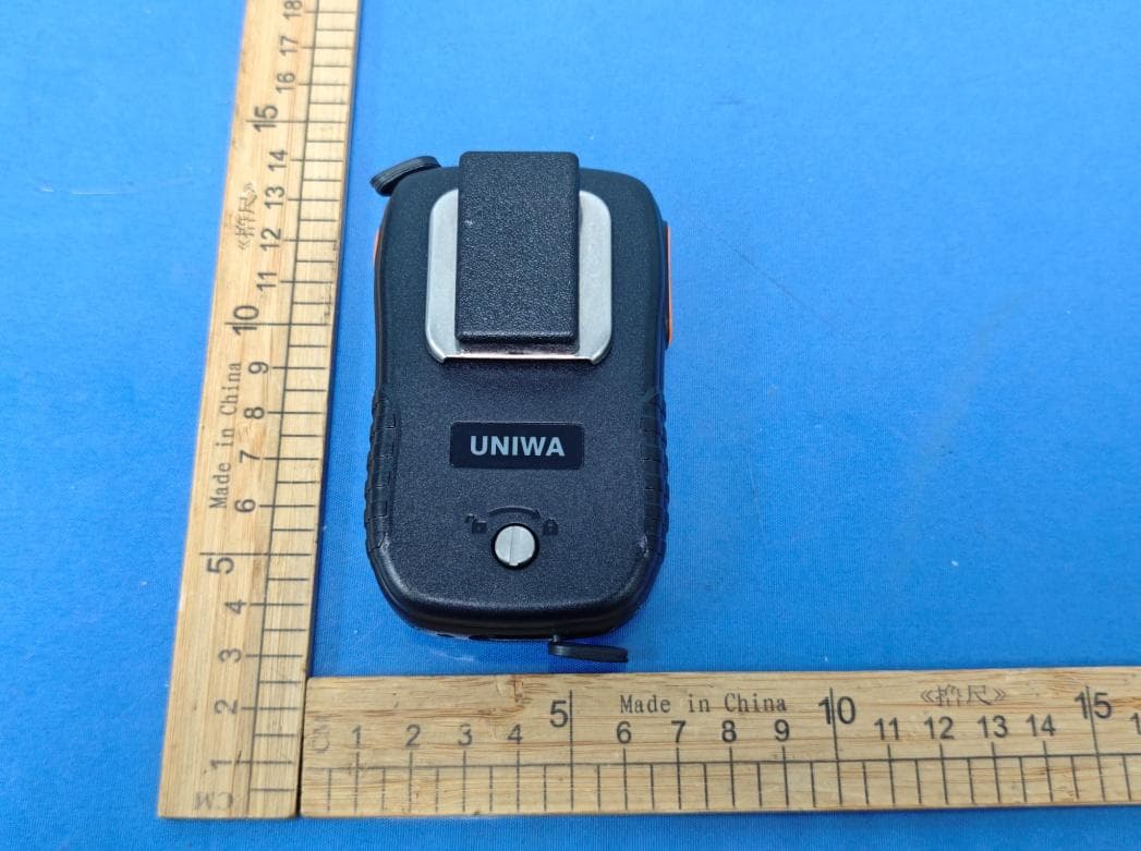 Bluetooth Handheld Walkie-Talkie Microphone - FCC ID 2A8NJ-BM008 - Shenzhen CWELL Electronic Technology Co., Ltd.