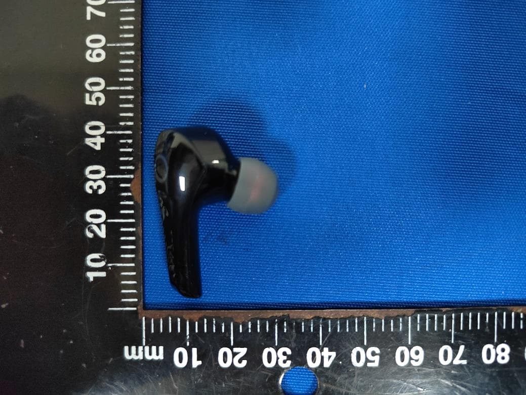 TWS Earbuds - FCC ID 2A8NV-ES22 - Shenzhen E-Ran Technology Co., Ltd. (2)