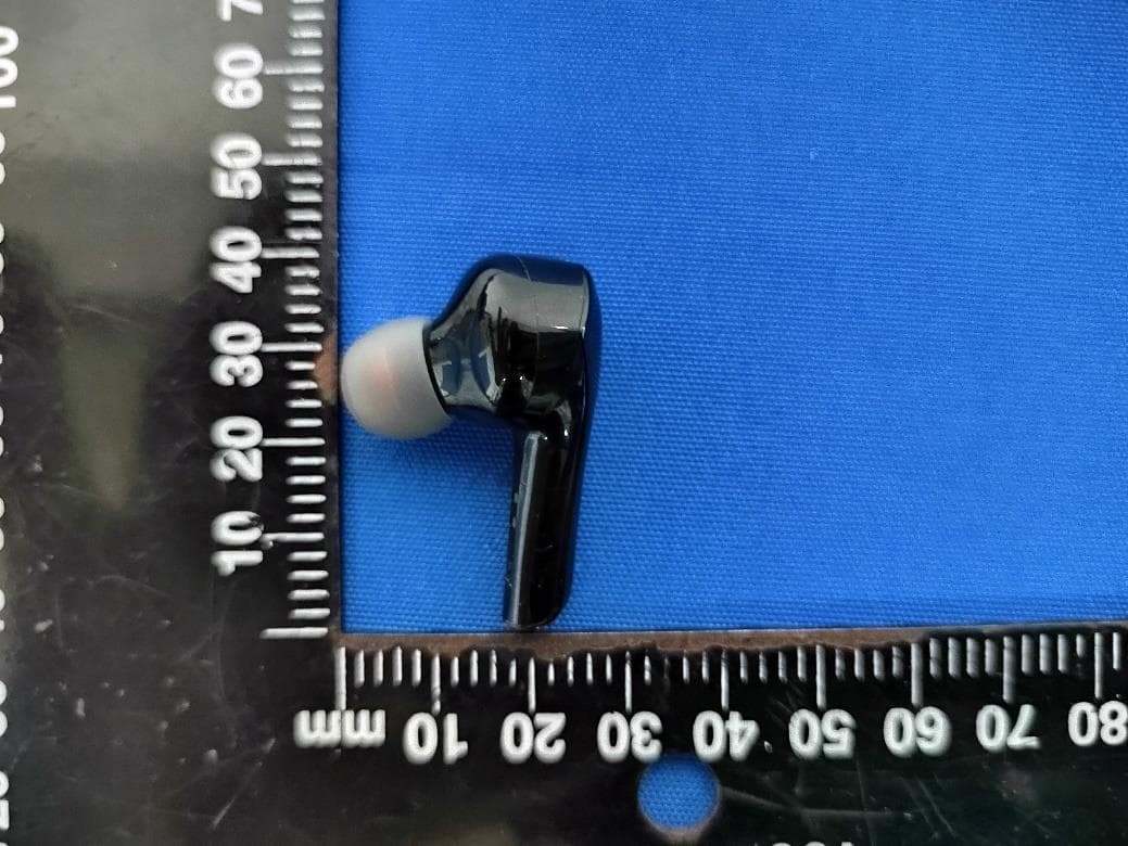 TWS Earbuds - FCC ID 2A8NV-ES22 - Shenzhen E-Ran Technology Co., Ltd. (4)