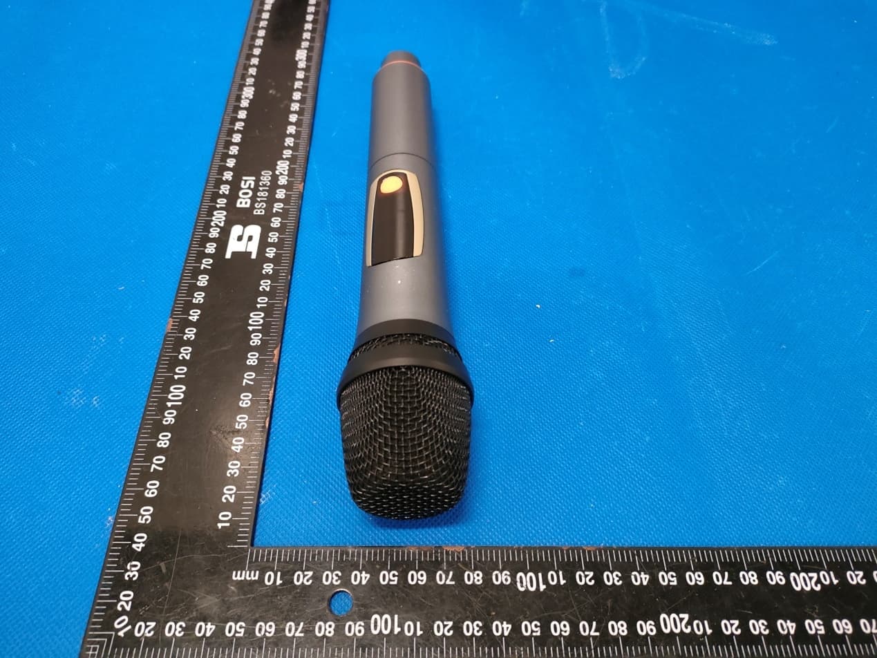 Microphone - FCC ID 2A8NW-UM - Guangzhoushigaigukejiyouxiangongsi (4)