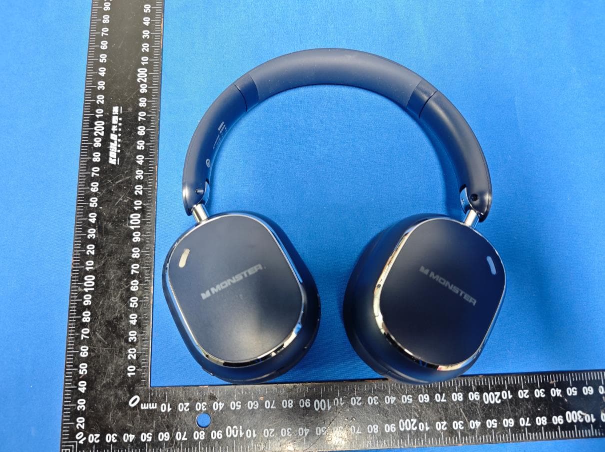 Head-mounted Bluetooth headphones - FCC ID 2A8PV-GH01 - Shenzhen Information Infinity Co., Ltd.