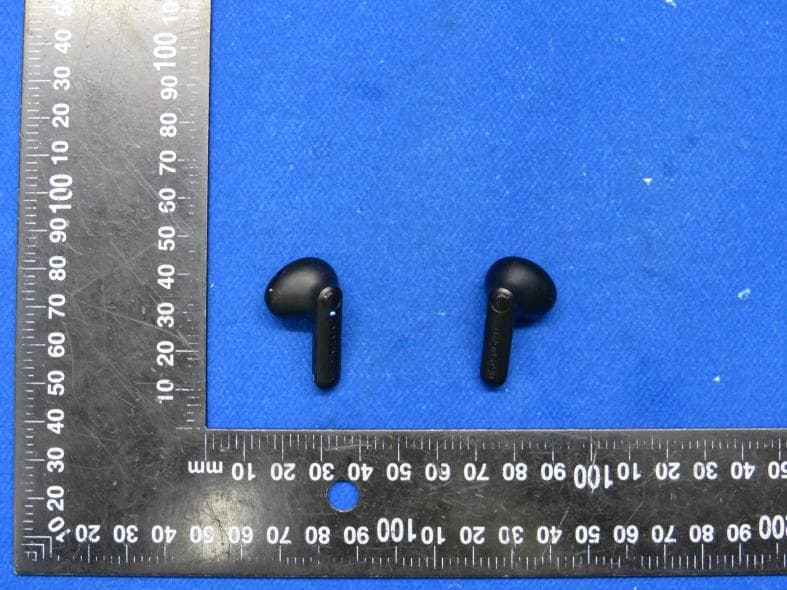 True Wireless Bluetooth headphone - FCC ID 2A8PV-QSMQM20 - Shenzhen Information Infinity Co., Ltd.