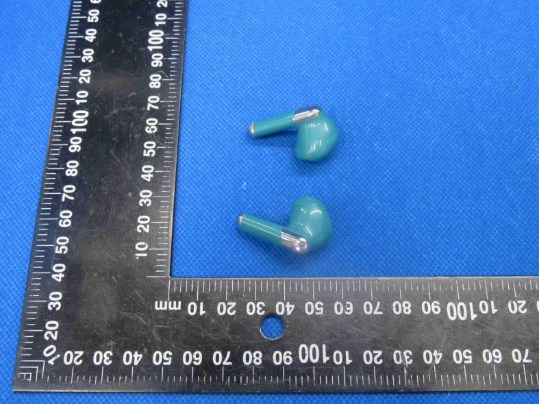 True wireless Bluetooth headphone - FCC ID 2A8PV-QSMXKT18 - Shenzhen Information Infinity Co., Ltd.