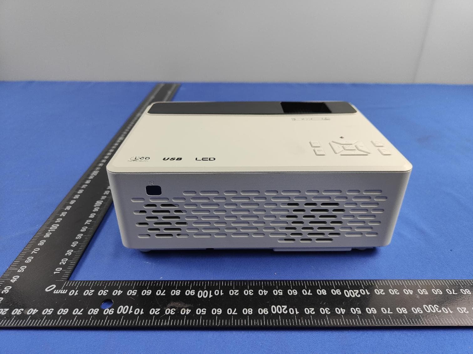 Projector - FCC ID 2A8QK-P08 - Dongguan kuayue Intelligent Technology Co., LTD. (3)
