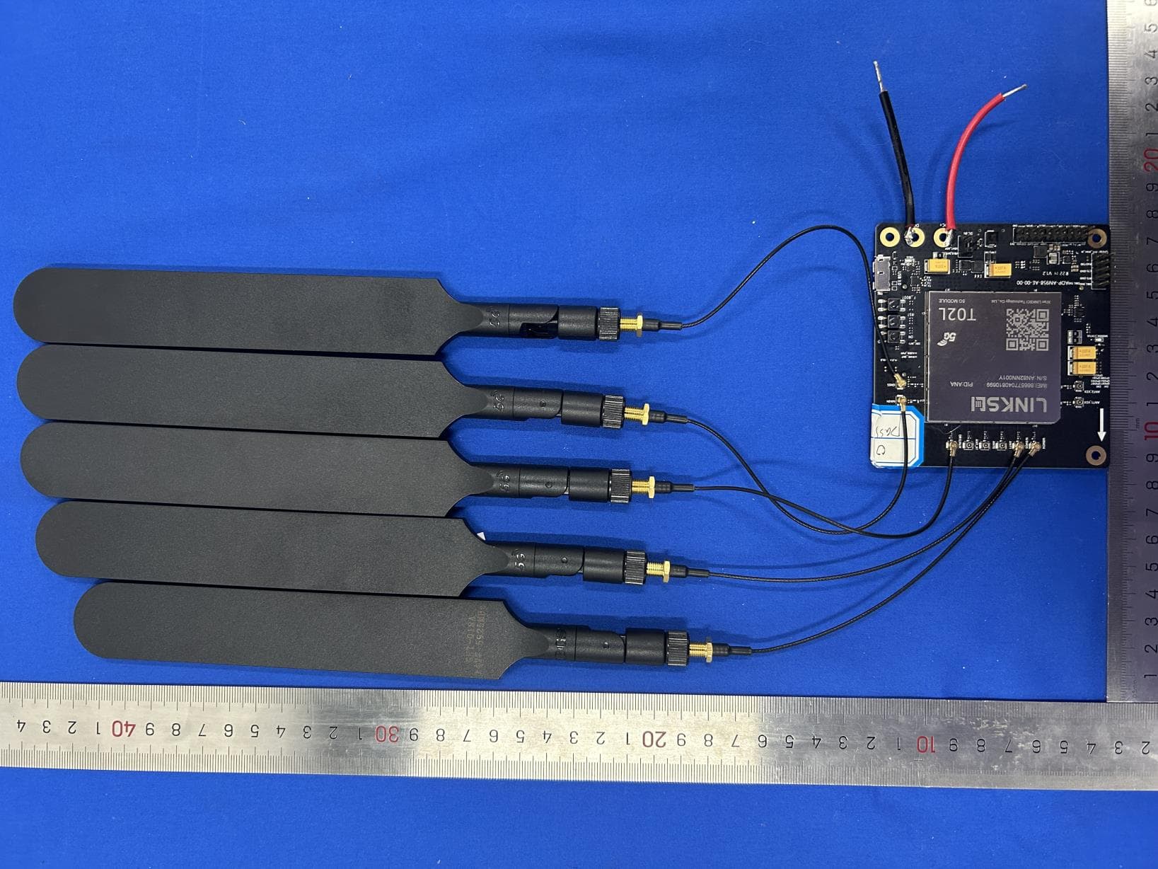 5G module with GSM, WCDMA, LTE and 5G NR - FCC ID 2A8RBAN958NA - Fibocom Auto Inc. (3)