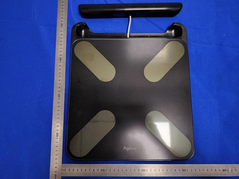 Smart Body Fat Scale With 8 Electrodes - FCC ID 2A8S2-BFS2105 - Xiamen EDDE Sports Technology Co., Ltd. (2)