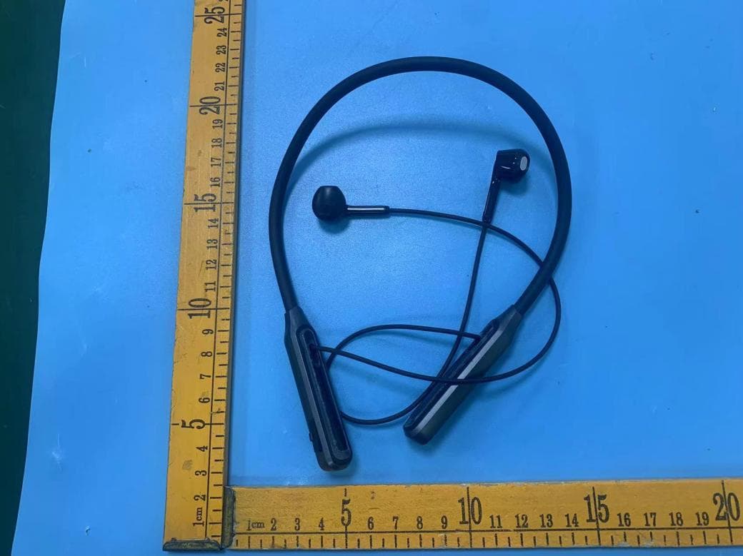 Wireless Earphone - FCC ID 2A8UE-H06 - Shenzhen Kunkun Technology Co. Ltd. (5)